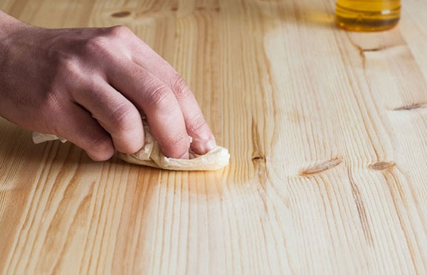 Lưu ý khi xử lí sàn nhựa bị xước